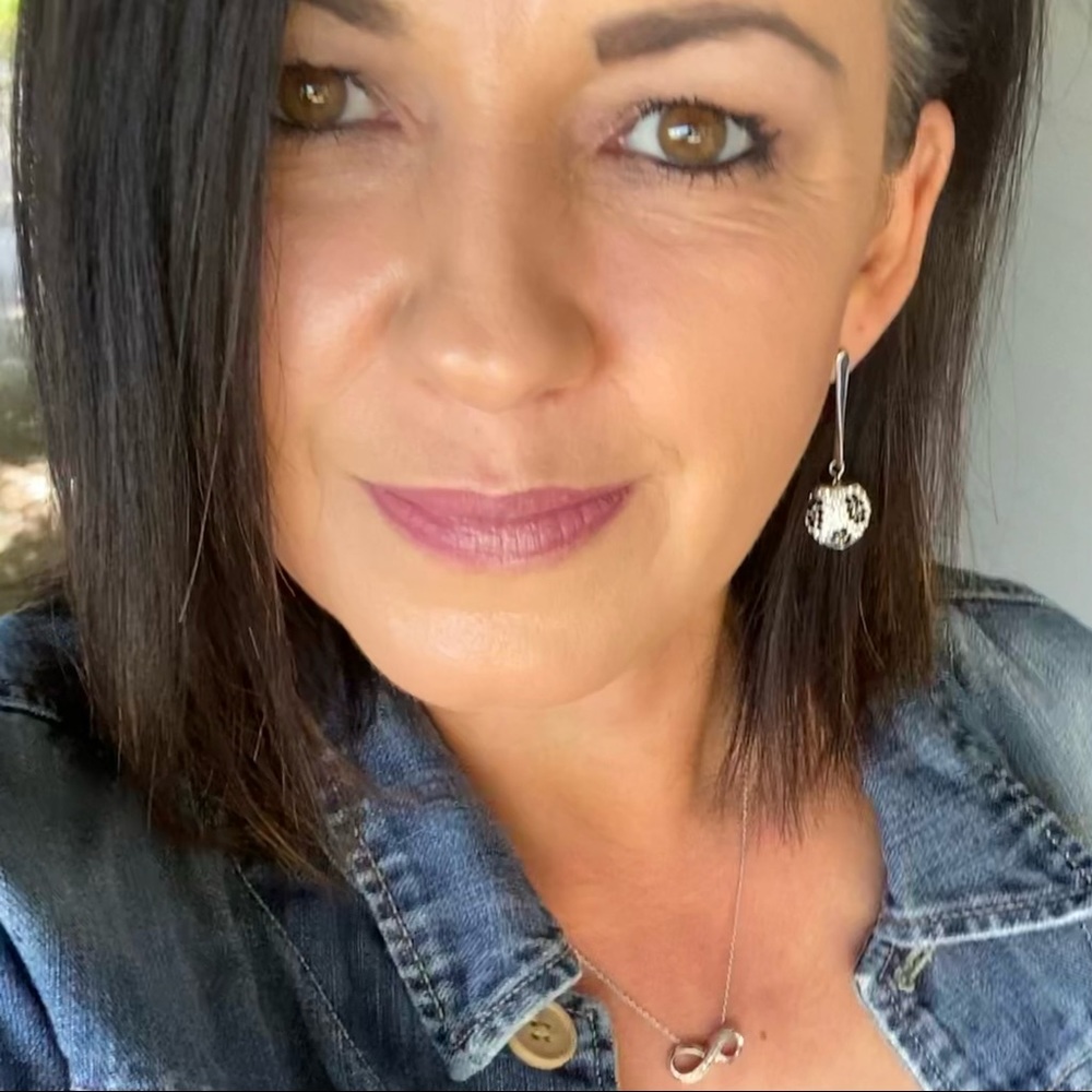 Meet your Posher, Christina